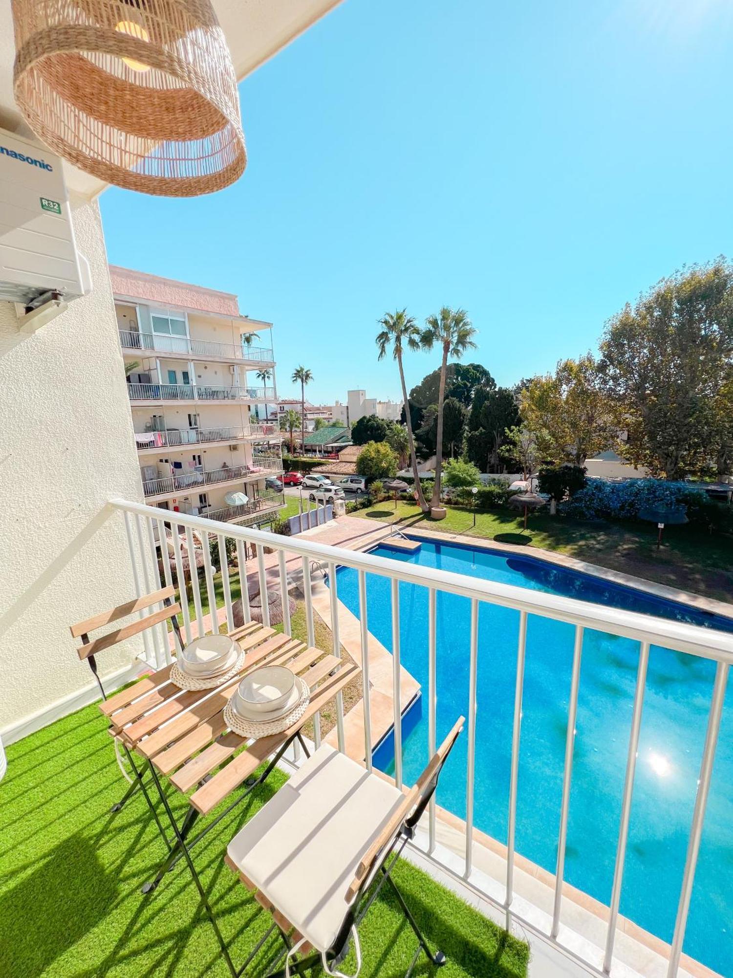 Apartmán Cozy & Sunny Carihuela Park Torremolinos Exteriér fotografie