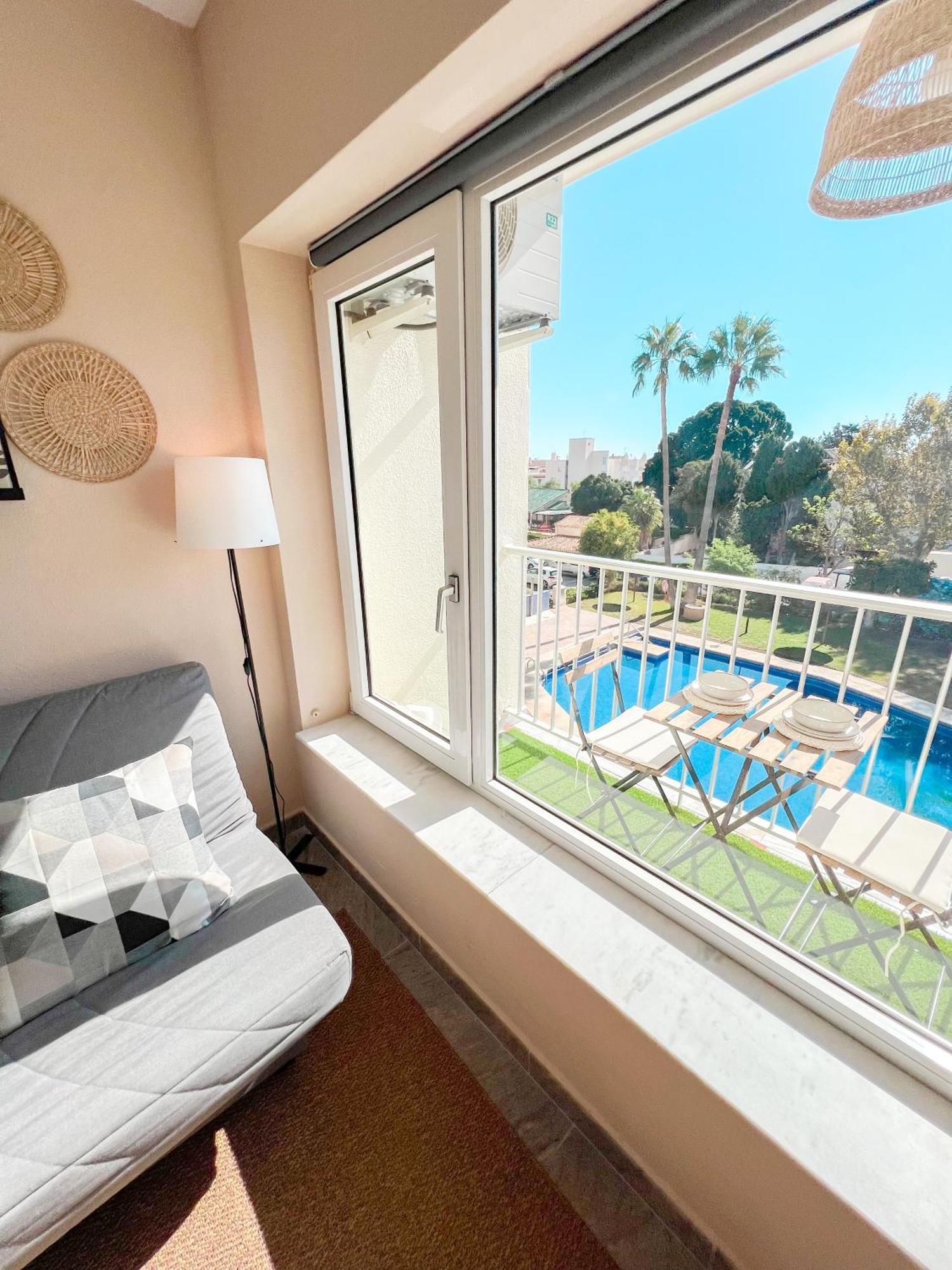 Apartmán Cozy & Sunny Carihuela Park Torremolinos Exteriér fotografie
